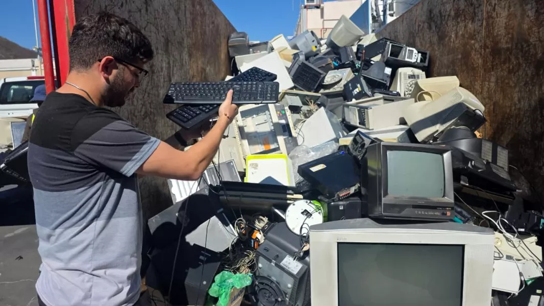 109281-mas-de-tres-toneladas-de-residuos-electricos-se-recolectaron-en-el-shopping-alto-noa-20260803