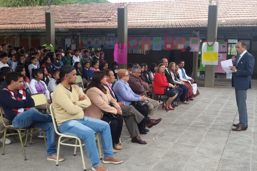 La Comisión del Bicentenario no tuvo interrupciones en la difusión de la figura del héroe nacional salteño con charlas en el país, la publicación de material bibliográfico, la donación de bustos y otras acciones.