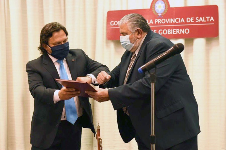 Noticia: Asumió Juan José Esteban como nuevo Ministro de Salud Pública de  la provincia de Salta