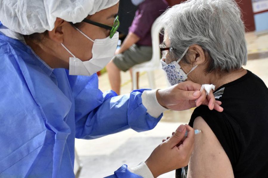 A la fecha hay 23 pacientes internados en terapia intensiva y 14 con asistencia respiratoria mecánica. Autoridades sanitarias recuerdan la importancia de mantener las medidas preventivas.