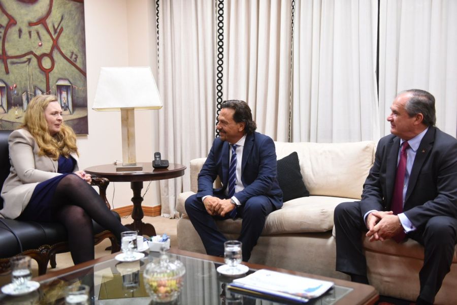 Governor of Sáenz receives British ambassador on protocol visit