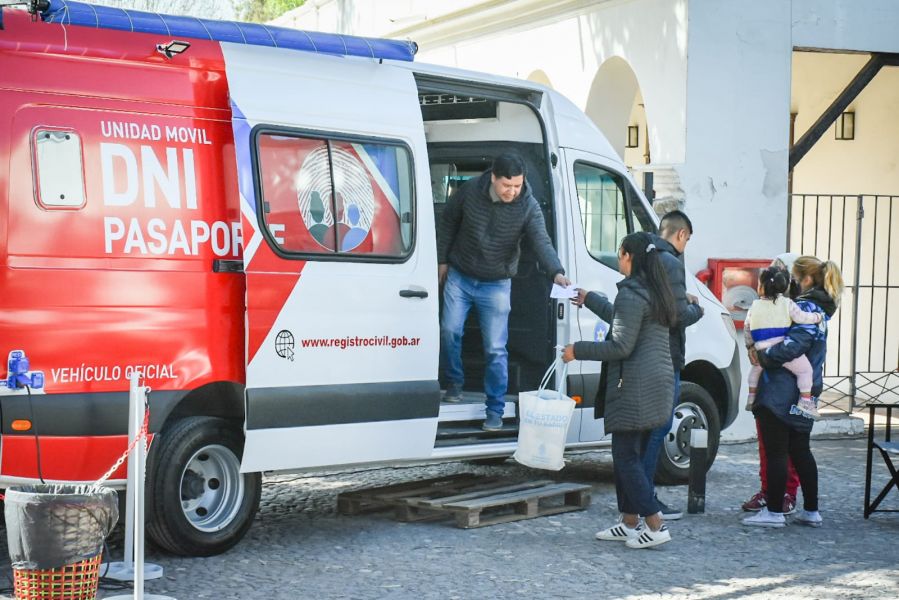 Los ciudadanos pueden solicitar trámites de DNI, actualizaciones mayor y menor, cambios de domicilio y pasaportes.