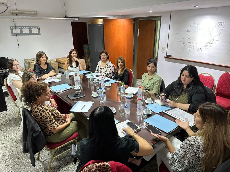 Reunión de funcionarios