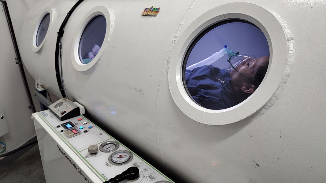 El hospital Arturo Oñativia ampliará turnos para tratar a pacientes en la cámara hiperbárica