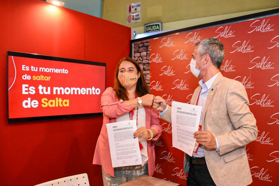 Salta y Antofagasta firmaron un convenio de promoción turística internacional conjunta.