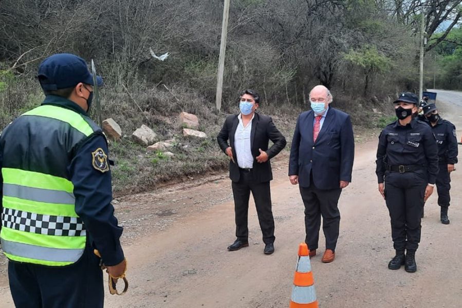El Gobienro fortalece el trabajo preventivo de seguridad vial en La Caldera