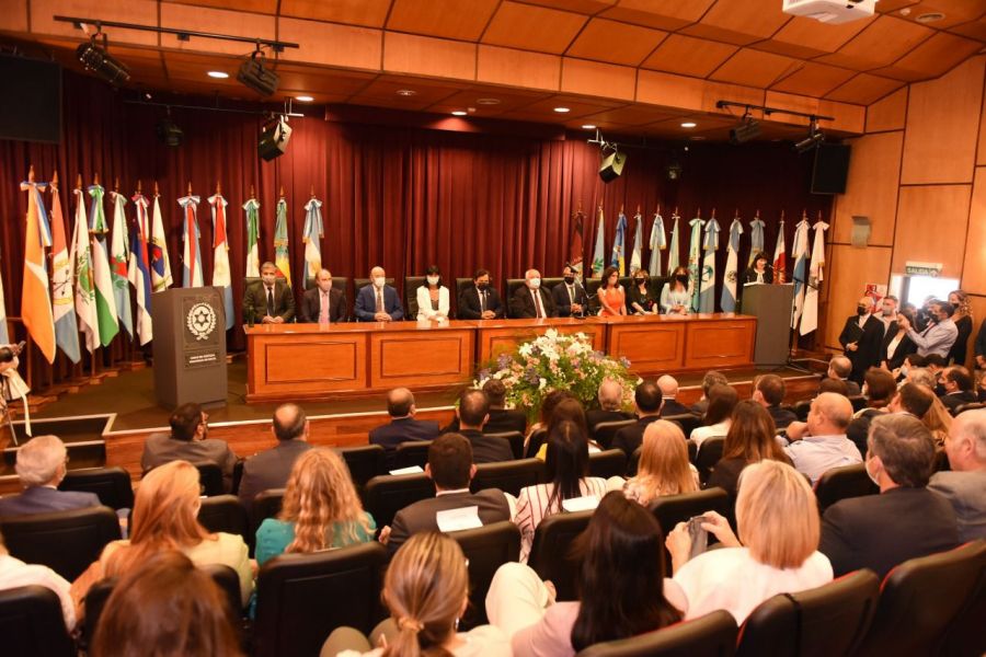 El gobernador Sáenz participó de la asunción de la nueva Presidenta de la Corte de Justicia
