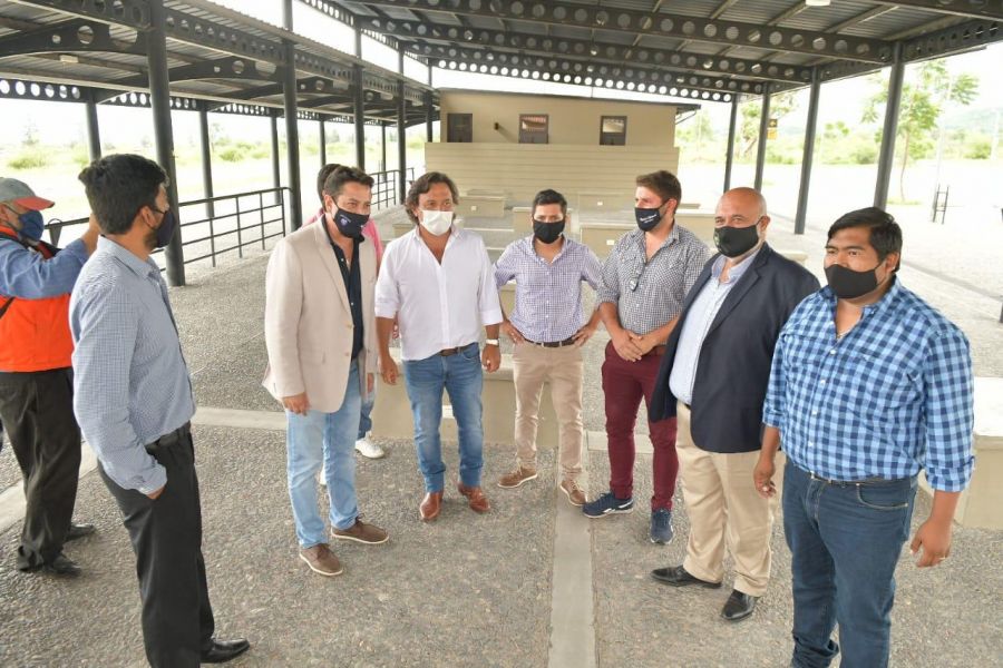 Sáenz recorrió la estación de trenes donde el tren urbano