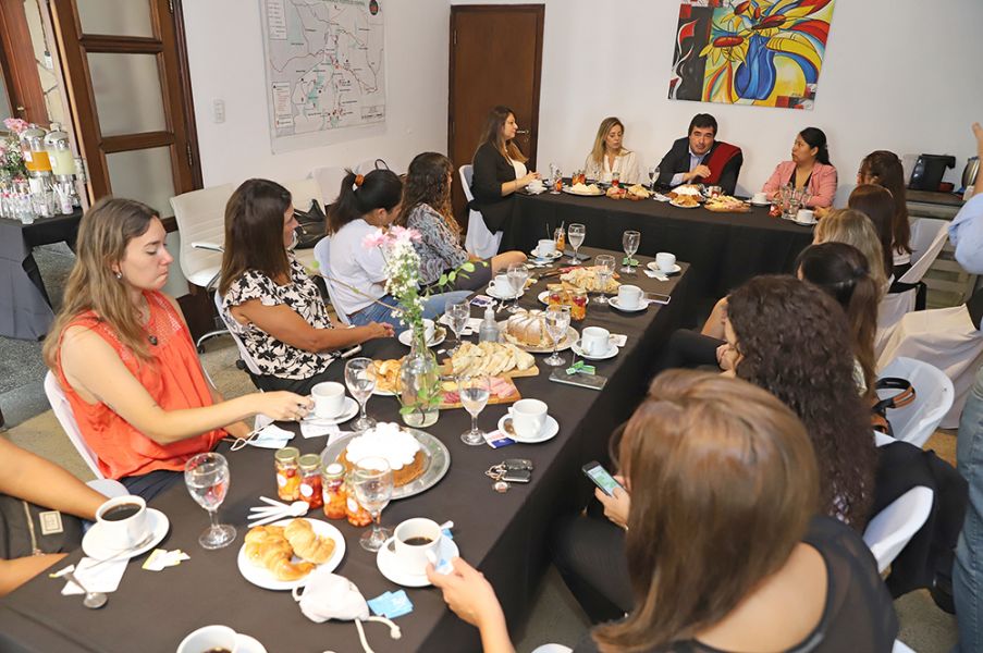 Destacan el crecimiento de la participación femenina en el sector minero.