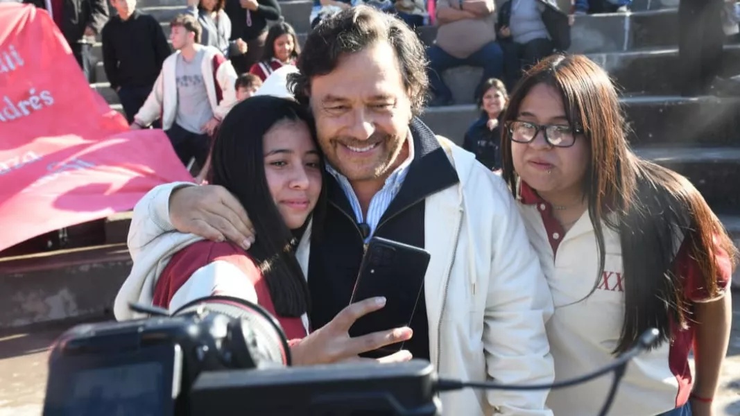 Sáenz lanzó Ecos de Juventud para promover la participación estudiantil a través del deporte y el arte