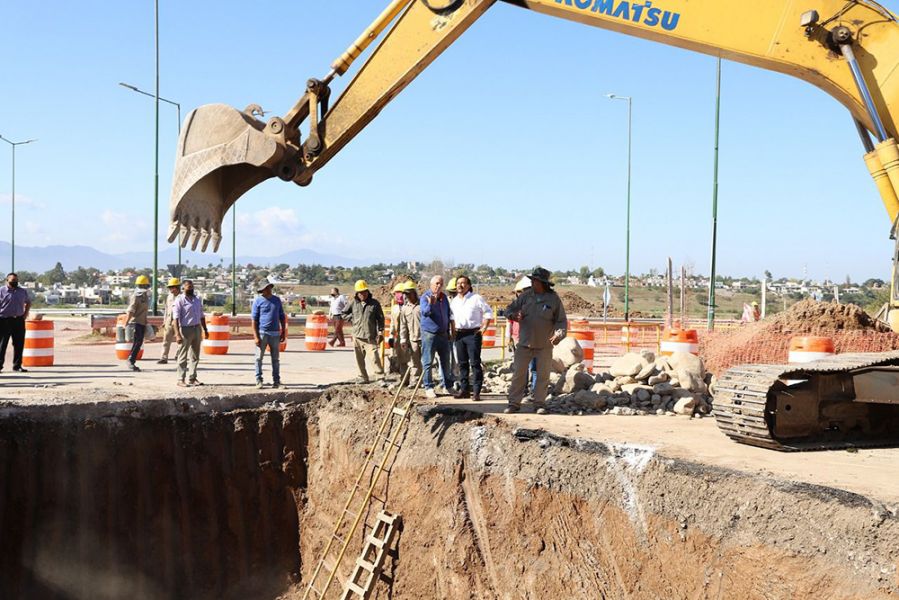 El gobernador Sáenz supervisó el avance de obras de la Circunvalación Noroeste