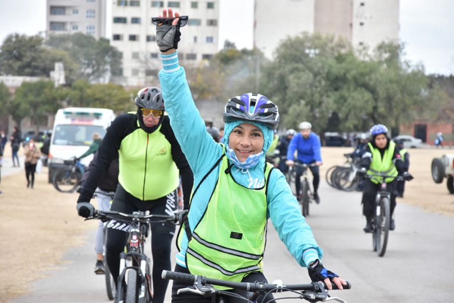 Se conmemoró el Día Mundial del Refugiado con un bicicleteada