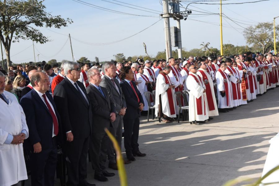 El Gobernador Sáenz participó en Orán de la Beatificación de los Mártires del Zenta