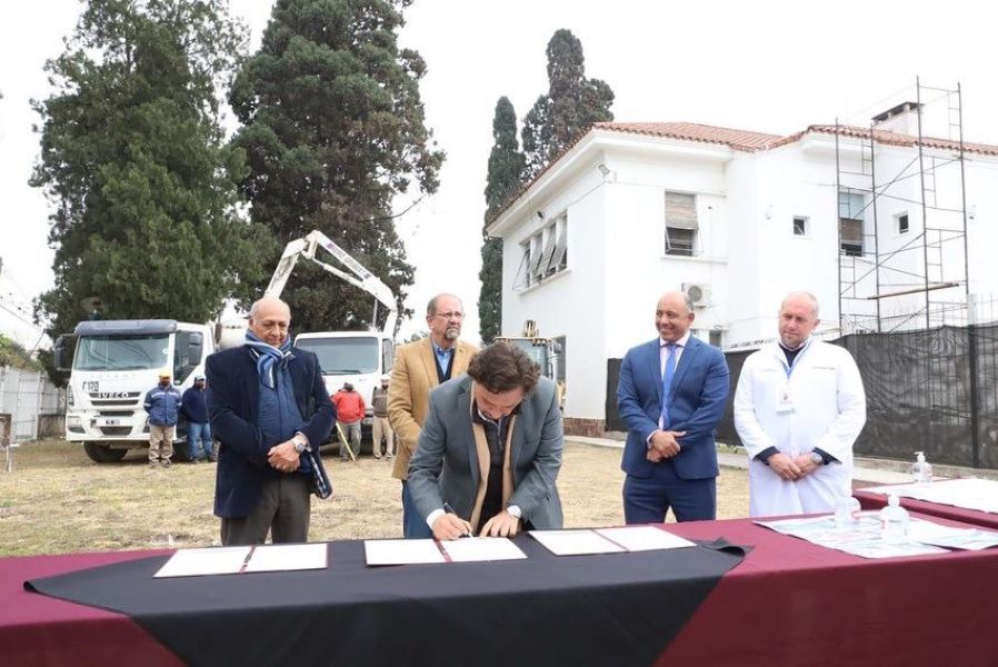 Con la presencia del gobernador Sáenz, iniciaron las obras en el hospital San Bernardo con una inversión de USD 28 millones