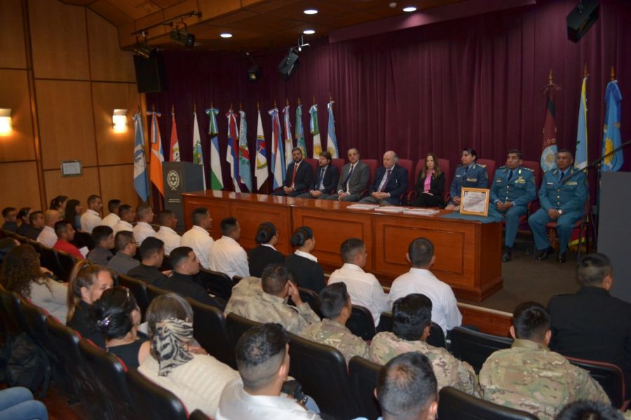 Más de 150 miembros de las Fuerzas de Seguridad del NOA fueron capacitados sobre intervenciones en situaciones de crisis