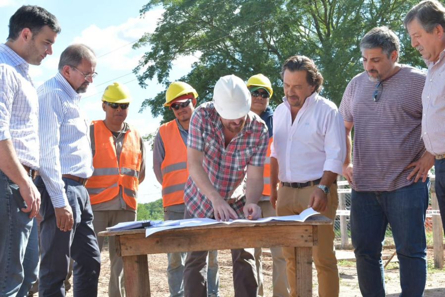 En Tartagal, el gobernador Sáenz supervisó obras en marcha para solucionar el abastecimiento de agua