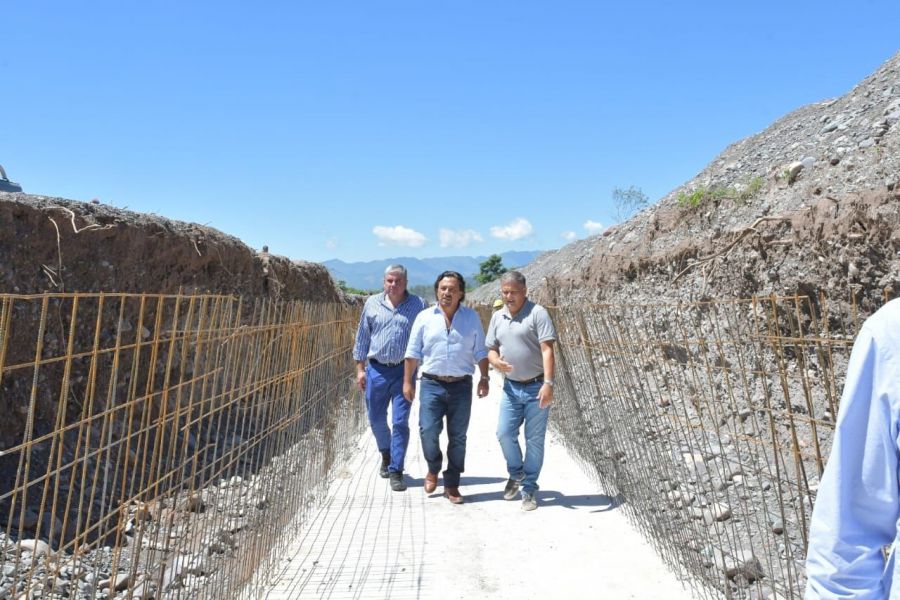 Canal de desagües pluviales.