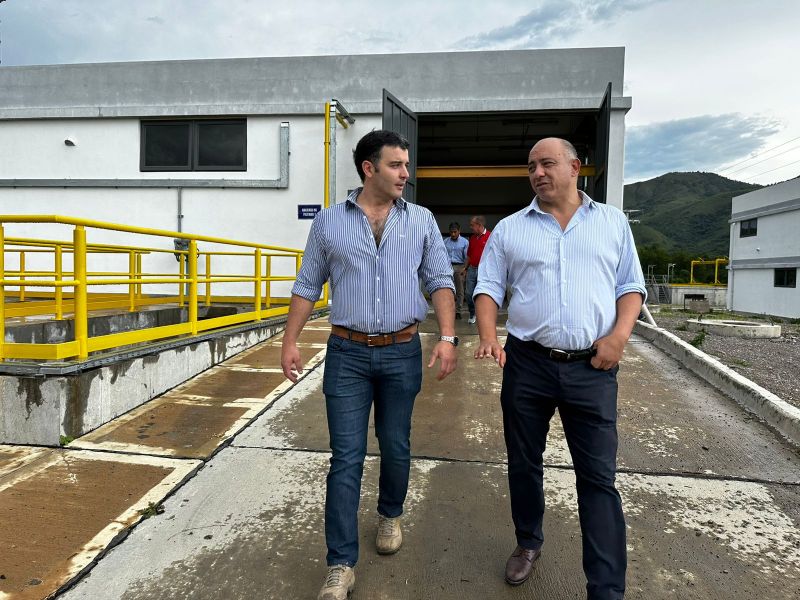Autoridades del Gobierno recorrieron la planta potabilizadora de Campo Alegre, que ya produce al 30% de su capacidad