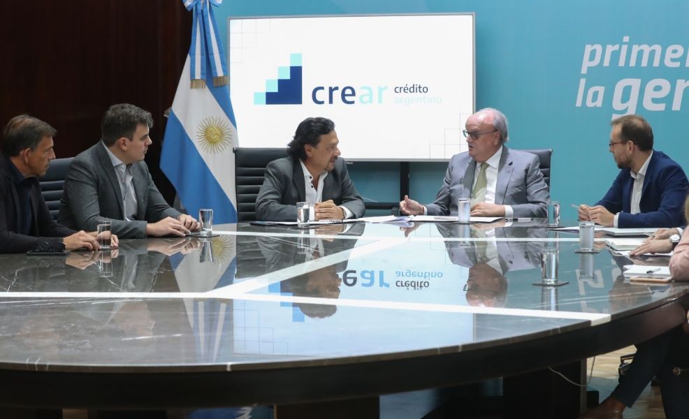 Salta sigue desarrollando el potencial de sus MiPyMES: Sáenz firmó con Nación un convenio por $1000 millones del programa CreAr
