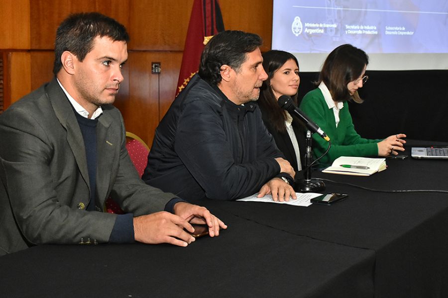 Emprender Mujeres: presentaron los lineamientos para acceder a aportes no reembolsables de Nación