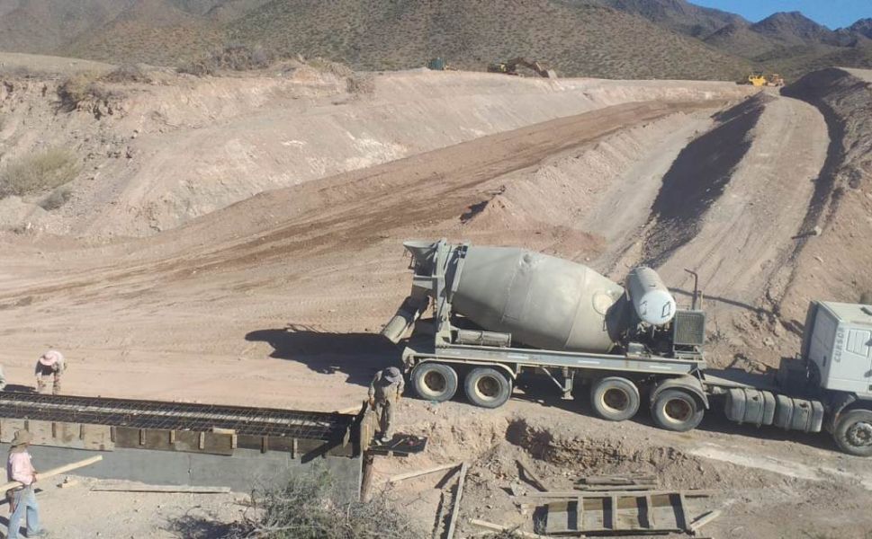 Continúan las obras de pavimentación de dos tramos de la ruta nacional 40