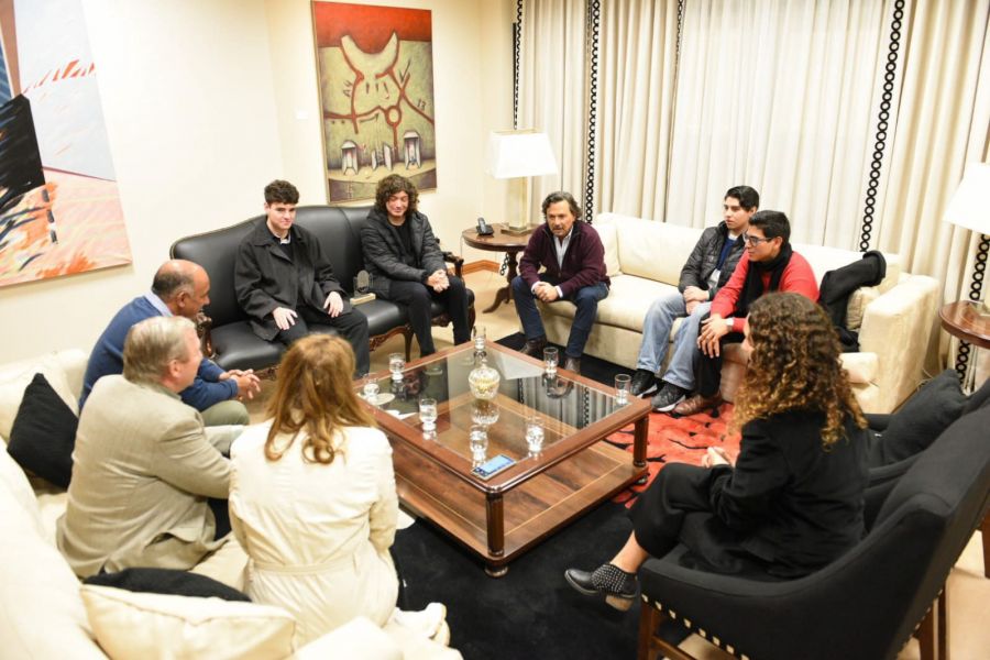 Reunión en Casa de Gobierno.