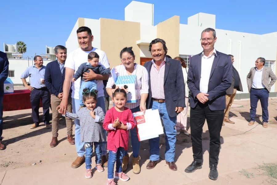 Gestión Sáenz: Unas 100 familias de El Galpón accederán a la casa propia
