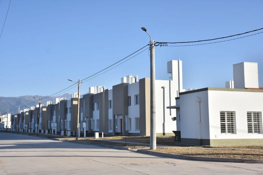 La Provincia entregará hoy 90 viviendas en Pereyra Rozas