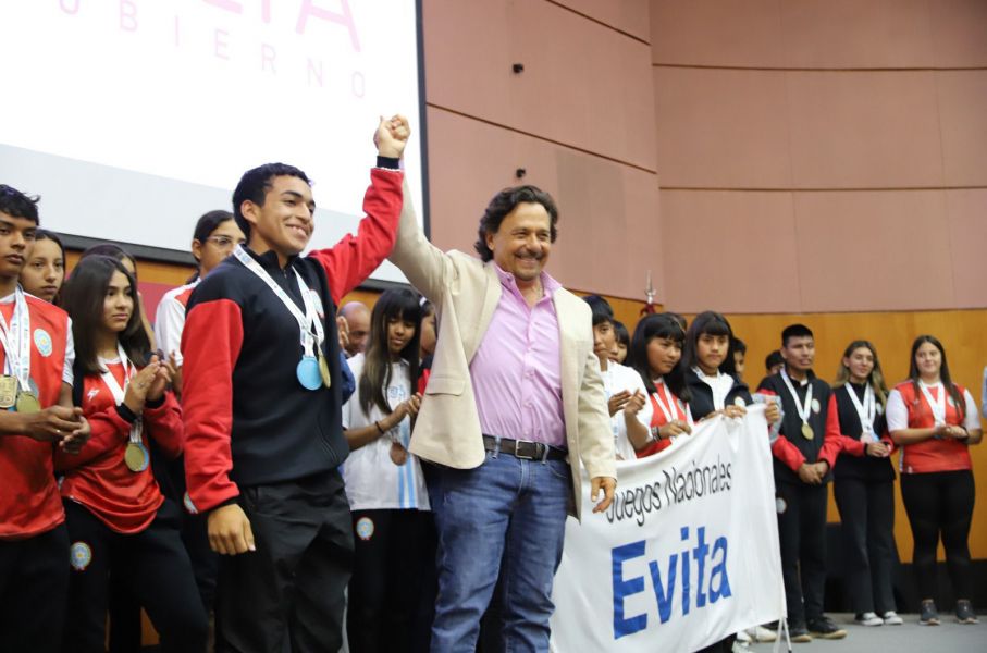 ”Los jóvenes deportistas salteños demostraron su valía en los juegos Evita, liderando el medallero en el NOA y NEA”