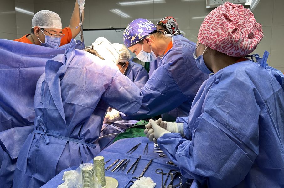 Exitosa cirugía de alta complejidad en el hospital Materno Infantil