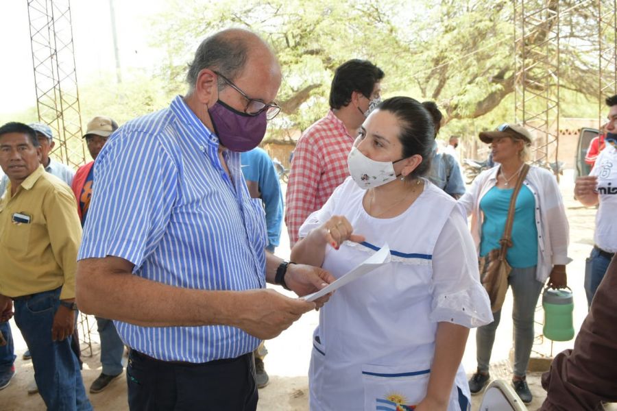 Camacho participó de la visita a Santa Victoria Este.