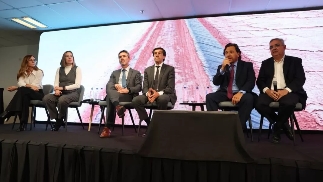 22744-los-gobernadores-saenz-sadir-y-jalil-de-la-mesa-del-litio-impulsan-una-agenda-estrategica-para