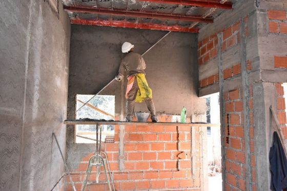 El IPV construye más de 110 viviendas en Rosario de Lerma 
