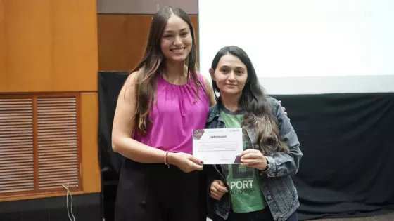 El Gobierno reconoció y certificó a 120 docentes sobre la prevención del suicidio adolescente