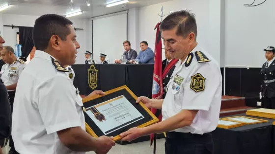 Policías de Salta recibieron reconocimiento por actos meritorios