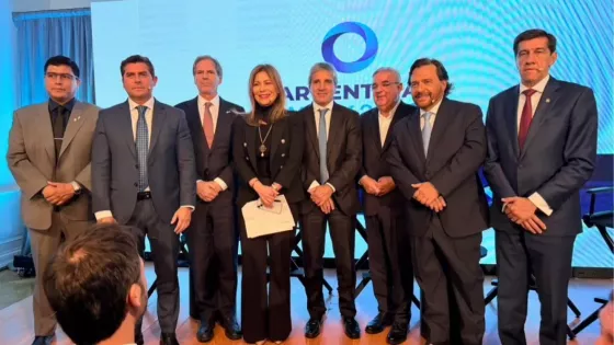 ”Salta no solo muestra lo que tiene bajo el suelo, sino lo que construyó sobre él: instituciones y previsibilidad”, dijo Sáenz en Nueva York