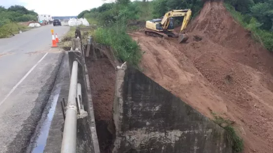Ruta Provincial 5: Vialidad de Salta realiza trabajos de protección en el puente de Las Hacheras