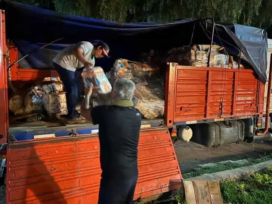 a Provincia despliega la asistencia aérea, terrestre y fluvial en Rivadavia Banda Norte (Morillo)