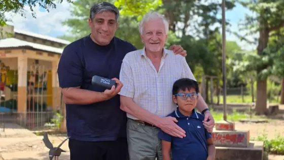 El Gobierno provincial fortalece las políticas públicas de salud visual con entrega gratuita de anteojos