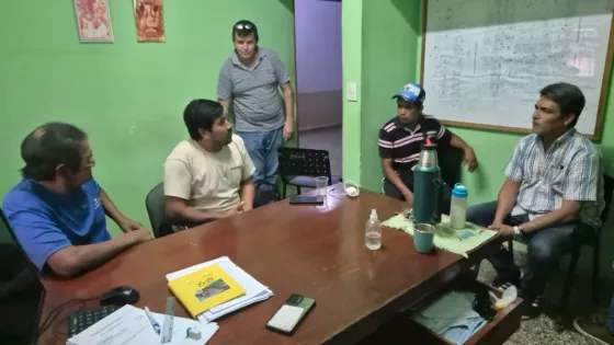 Continúa el proceso de regularización de tierras con comunidades de la Unión Rivadavia Banda Sur