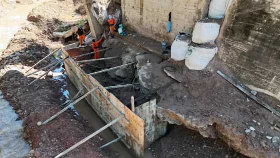 Continúan los trabajos de protección del puente de la RP 5 sobre el arroyo Las Hacheras