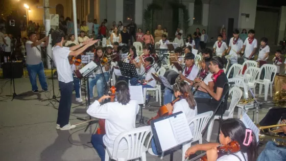 Niños y jóvenes de Orquestas y Coros participaron en un concierto en Güemes