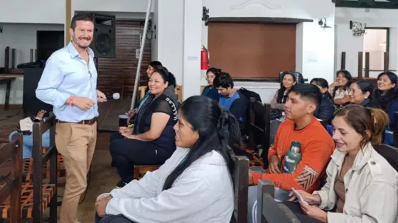 Modernización dictó un taller de Inteligencia Artificial en Chicoana