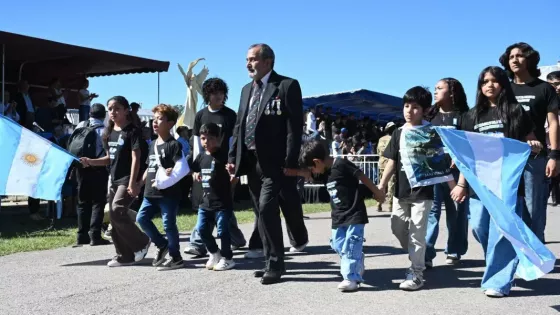 El Gobernador presidió los actos en homenaje a los héroes de Malvinas