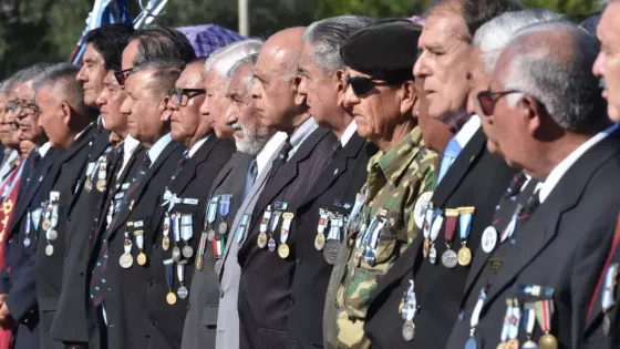 El Gobernador presidió los actos en homenaje a los héroes de Malvinas