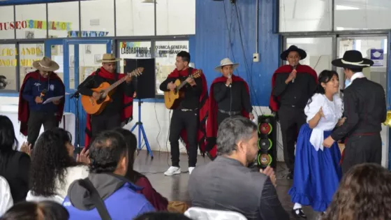 La Escuela Técnica de Ciudad de Milagro festejó sus 50 años