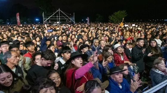 Miles de salteños disfrutaron el festival en homenaje al Chango Nieto