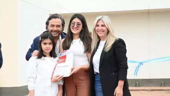 En Apolinario Saravia, el Gobernador encabezó la entrega de 40 viviendas reactivadas con fondos provinciales