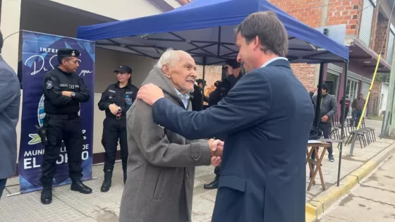 El Gobierno provincial entregó un nuevo patrullero a la Comisaría de El Bordo