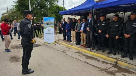 El Gobierno provincial entregó un nuevo patrullero a la Comisaría de El Bordo